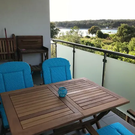 Lesjak Apartment *